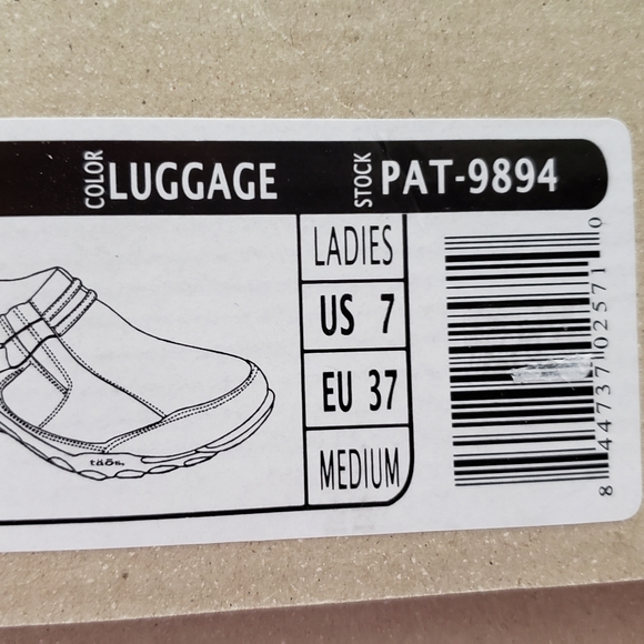 Taos Women's Shoes. Size 6.5-7 or European 37. Driving shoes. Loafers. - Picture 2 of 8